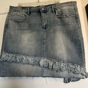 Vintage America Jean skirt size 14.